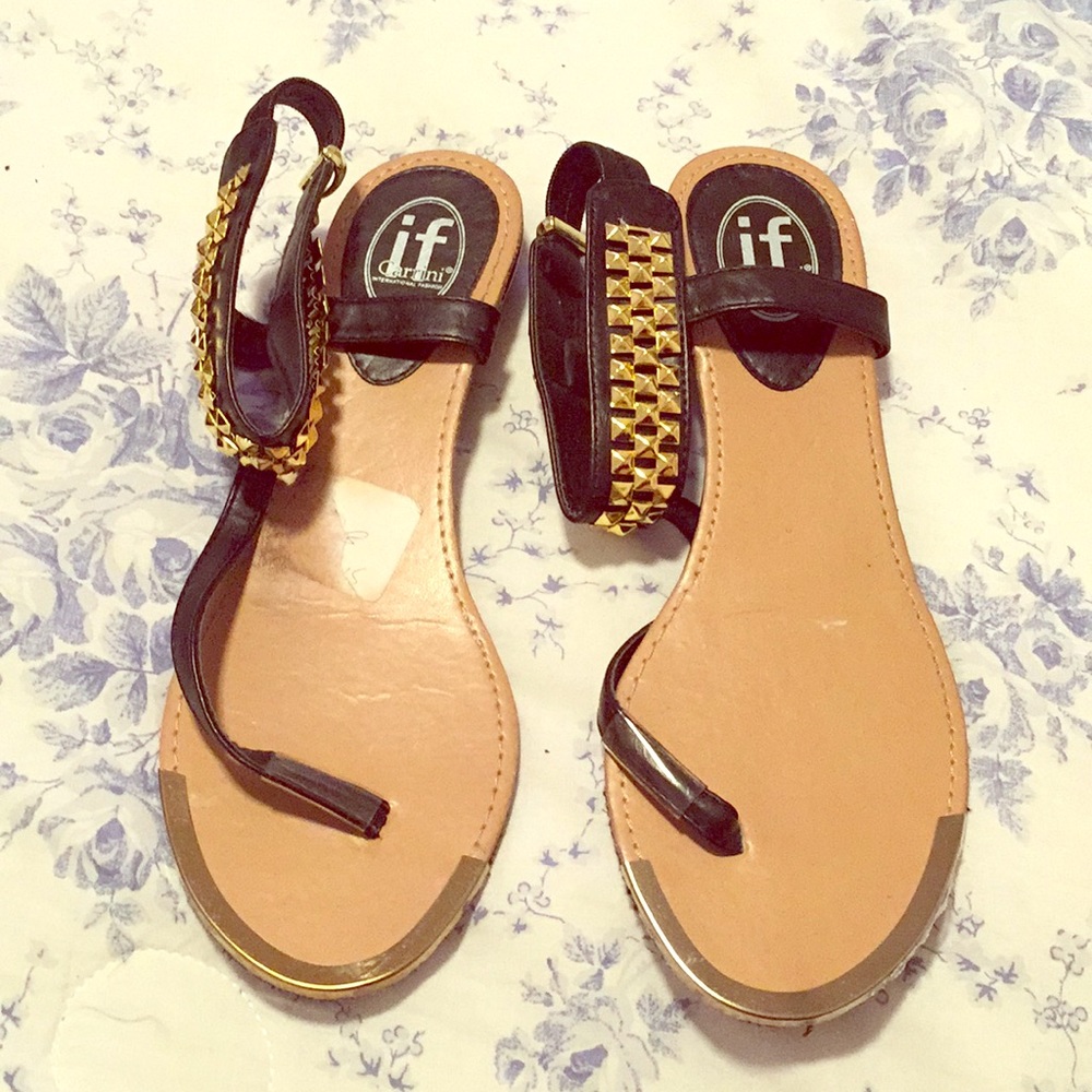 Black/gold studded sandal